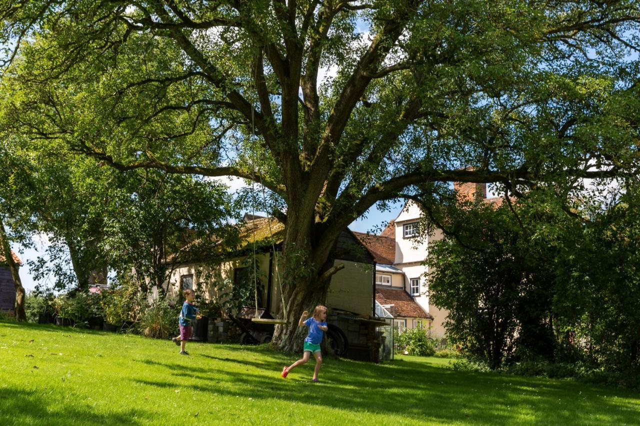 Pounce Hall -Stunning Historic Home In Rural Essex Saffron Walden Exterior photo