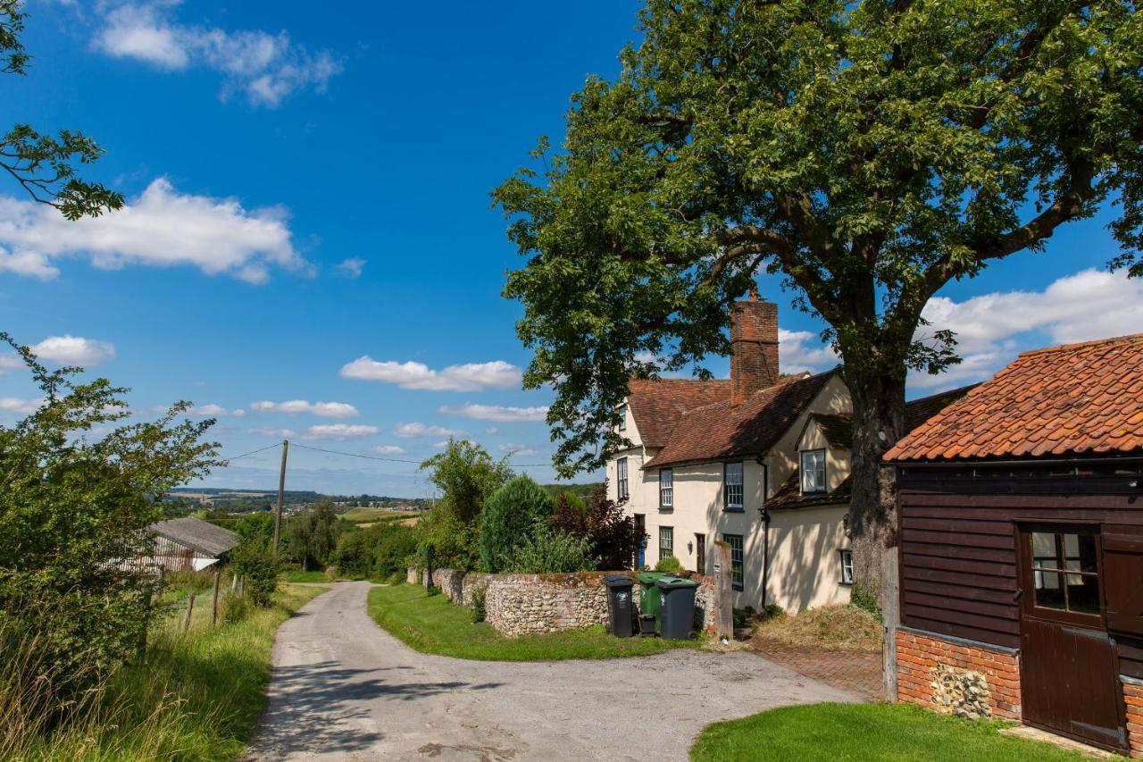 Pounce Hall -Stunning Historic Home In Rural Essex Saffron Walden Exterior photo