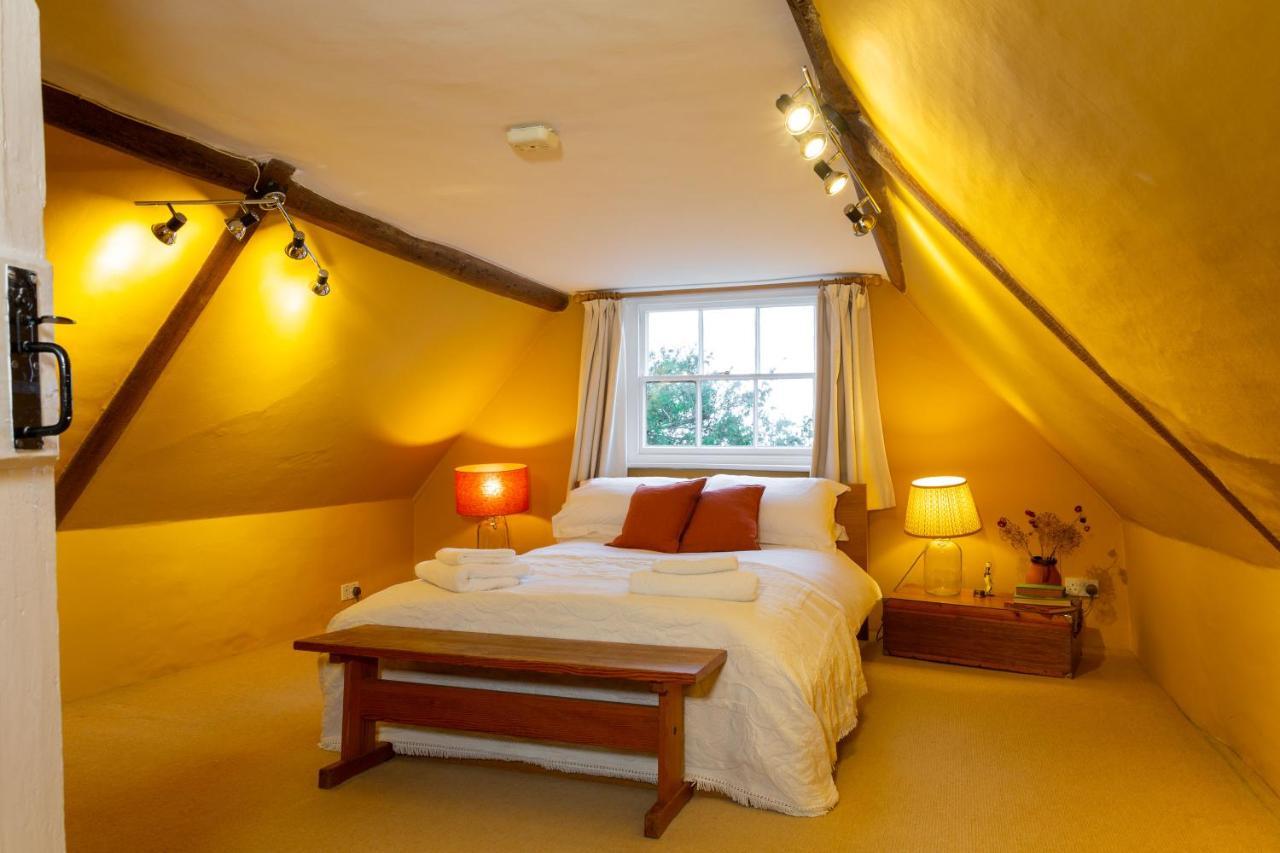 Pounce Hall -Stunning Historic Home In Rural Essex Saffron Walden Exterior photo